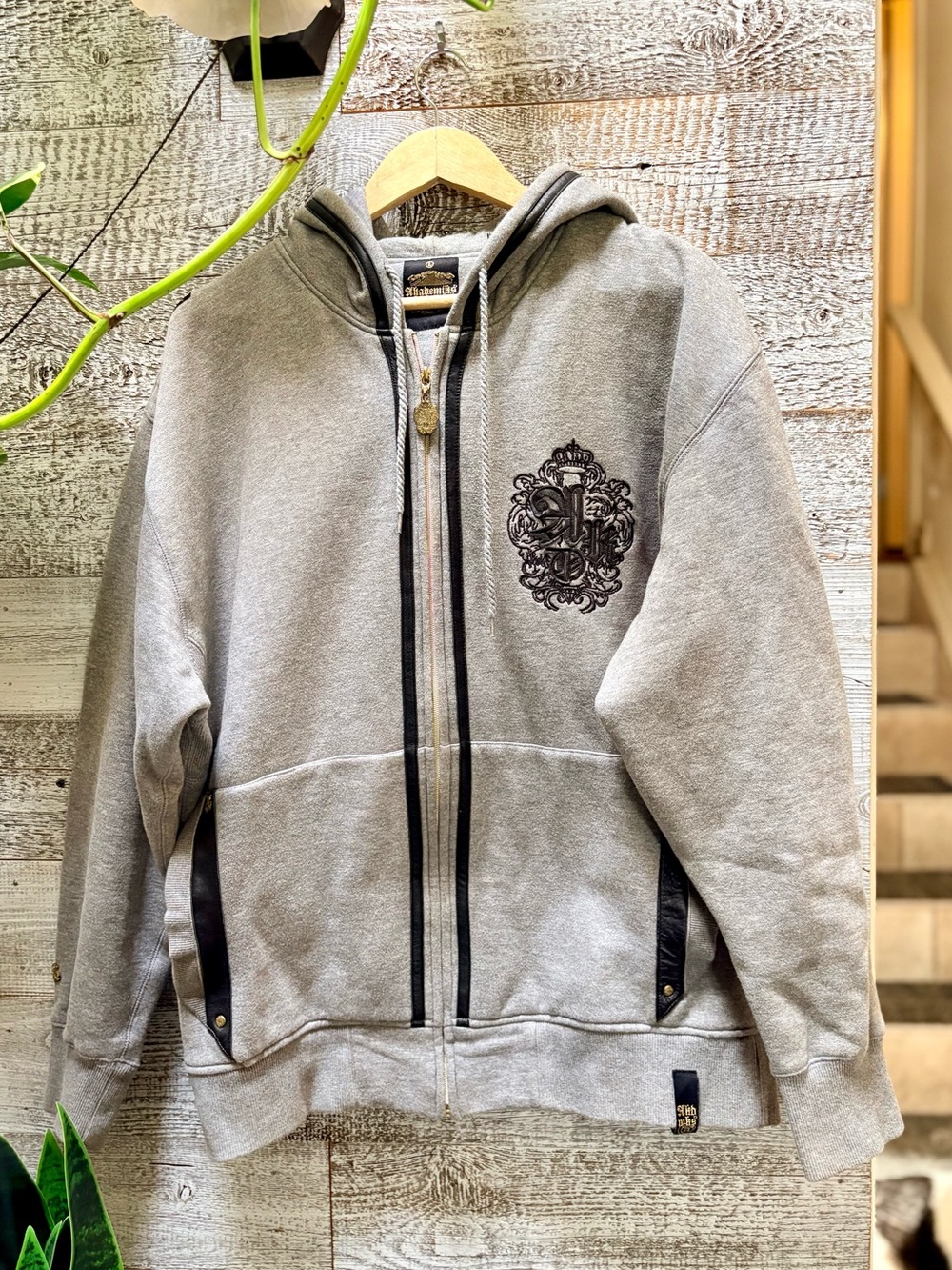 Akademiks | Y2K Heavy Embroidered Streetwear Zip Hoodie - Men L, Gray/Black